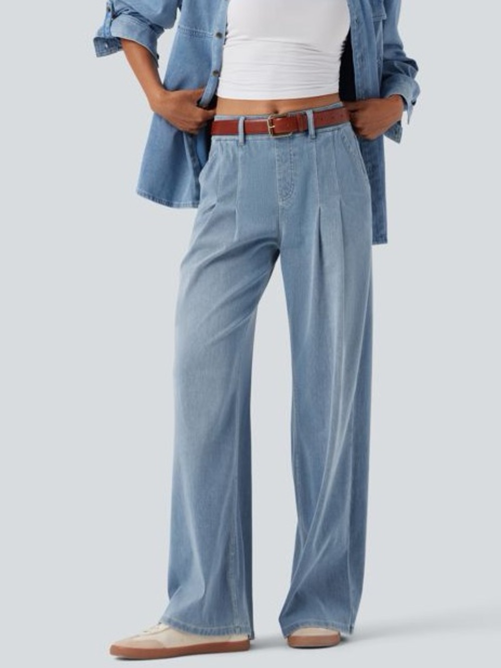 Halara flex mid rise wide leg casual jeans with pockets S 4-6 sweatpant denim